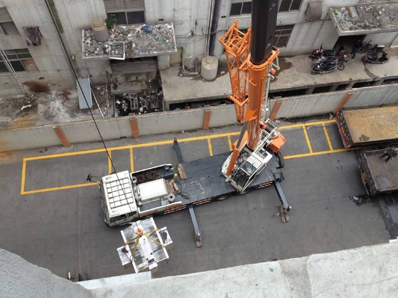 無錫大型設備起重吊裝中設備為什么會擺動？擺動會造成哪些危害？