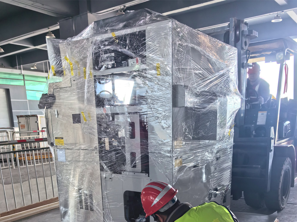 半導(dǎo)體設(shè)備搬運安裝